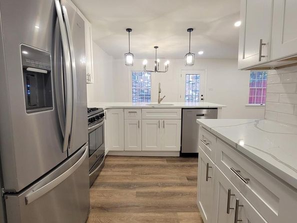 1727 Fitzwater Street B, Philadelphia PA 19146