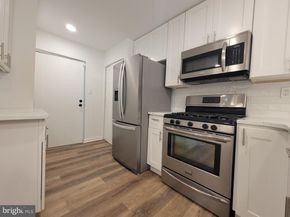 1727 Fitzwater Street B, Philadelphia PA 19146