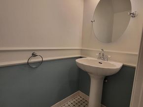 1727 Fitzwater Street B, Philadelphia PA 19146