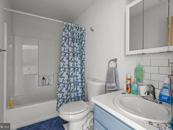 9428 Woodbridge Road, Philadelphia PA 19114