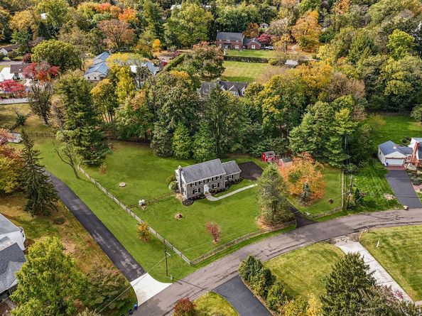 1434 Holcomb Road, Huntingdon Valley PA 19006