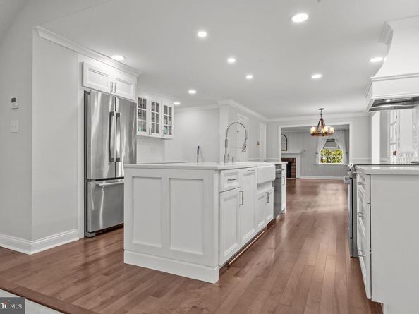 1434 Holcomb Road, Huntingdon Valley PA 19006
