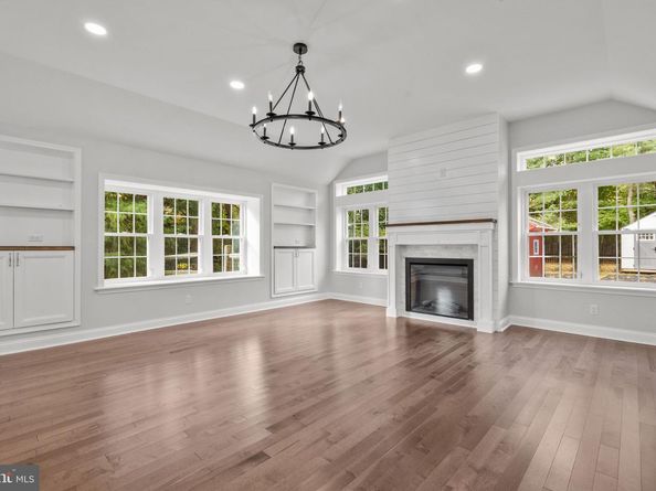 1434 Holcomb Road, Huntingdon Valley PA 19006