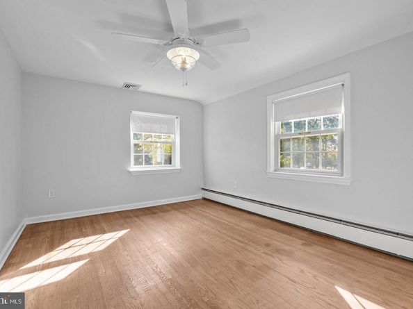 1434 Holcomb Road, Huntingdon Valley PA 19006