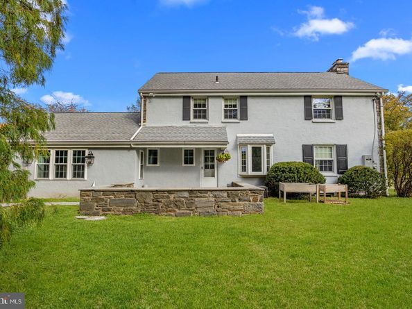 1434 Holcomb Road, Huntingdon Valley PA 19006