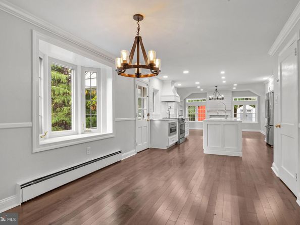 1434 Holcomb Road, Huntingdon Valley PA 19006