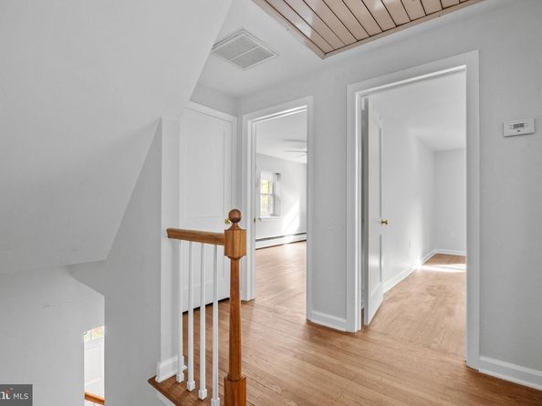 1434 Holcomb Road, Huntingdon Valley PA 19006