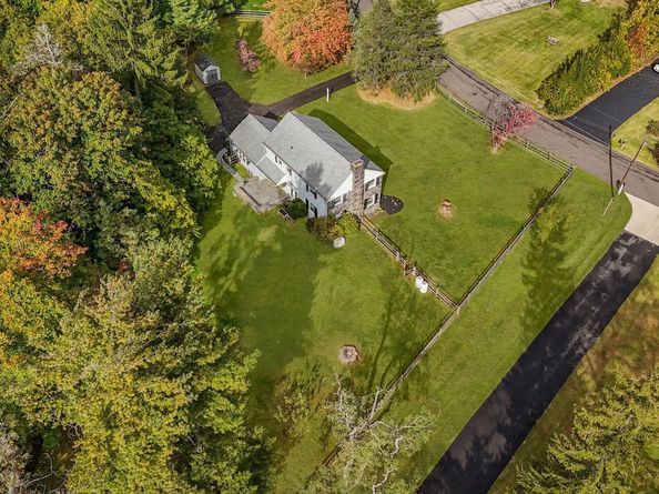 1434 Holcomb Road, Huntingdon Valley PA 19006