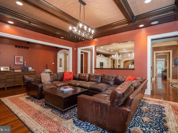 909 Waverly Road, Bryn Mawr PA 19010