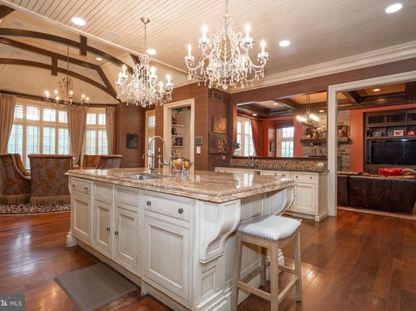 909 Waverly Road, Bryn Mawr PA 19010