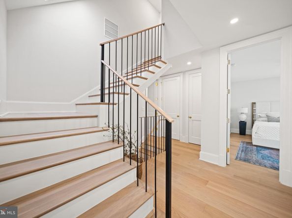 2602 36TH Place NW, Washington DC 20007