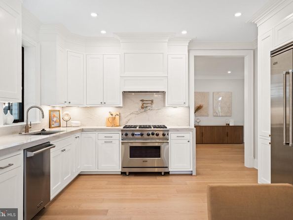 2602 36TH Place NW, Washington DC 20007