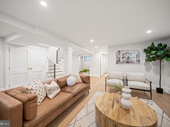 2602 36TH Place NW, Washington DC 20007