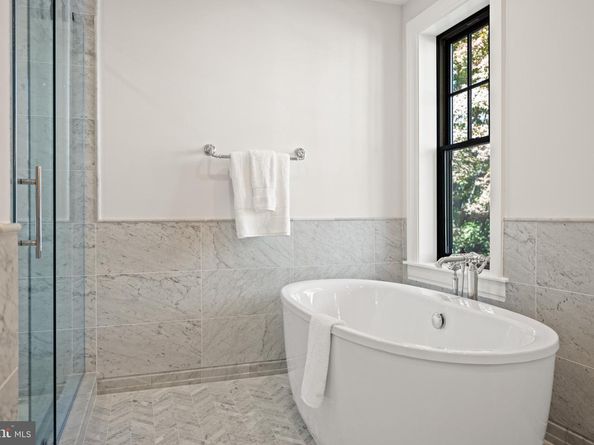 2602 36TH Place NW, Washington DC 20007