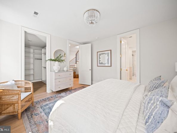 2602 36TH Place NW, Washington DC 20007