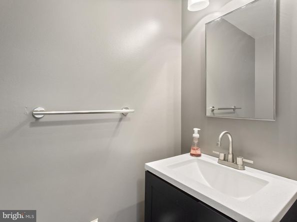 1267 N Van Dorn Street, Alexandria VA 22304