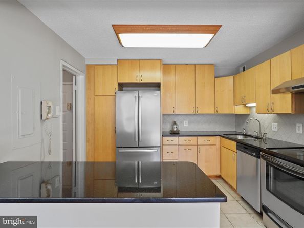 6800 Fleetwood Road 420, Mclean VA 22101