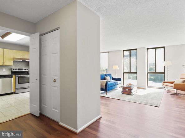 6800 Fleetwood Road 420, Mclean VA 22101