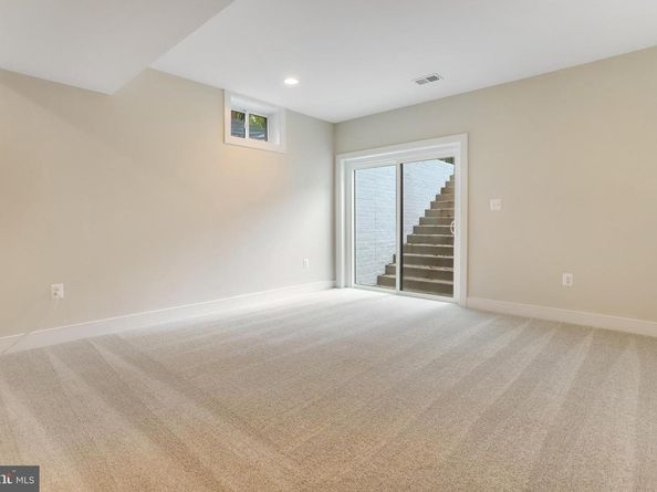 5815 2nd Street S, Arlington VA 22204