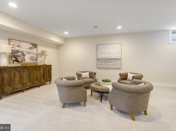 5815 2nd Street S, Arlington VA 22204