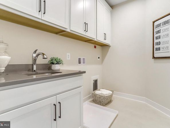 5815 2nd Street S, Arlington VA 22204