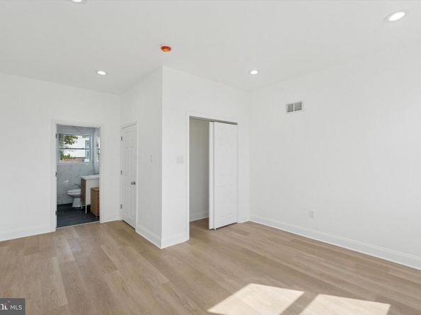 2707 W Thompson Street, Philadelphia PA 19121