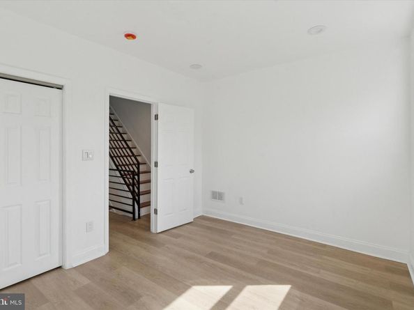 2707 W Thompson Street, Philadelphia PA 19121