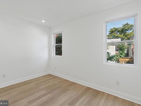 2707 W Thompson Street, Philadelphia PA 19121