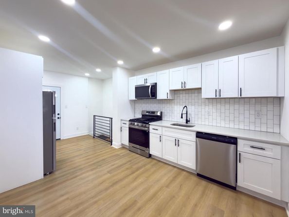 5237 Greenway Avenue, Philadelphia PA 19143