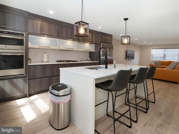 522 Parrish Street, Philadelphia PA 19123