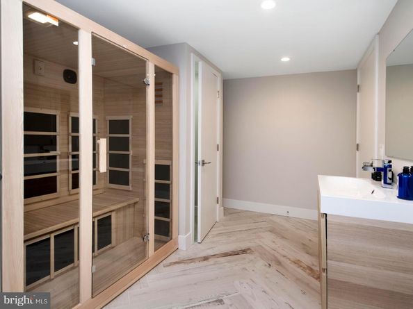 522 Parrish Street, Philadelphia PA 19123