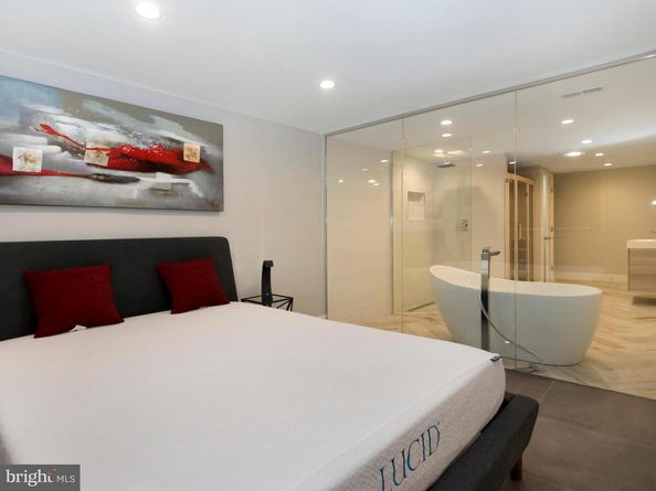 522 Parrish Street, Philadelphia PA 19123