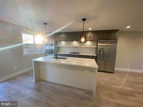 522 Parrish Street, Philadelphia PA 19123