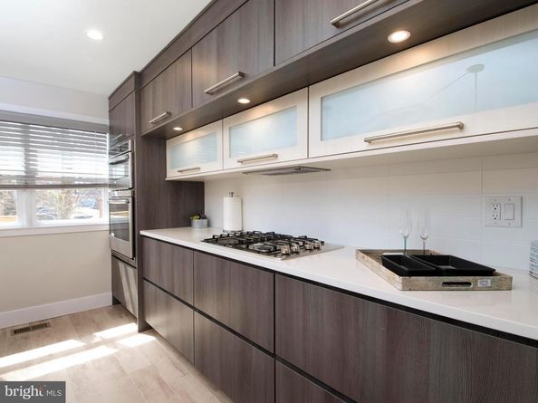 522 Parrish Street, Philadelphia PA 19123