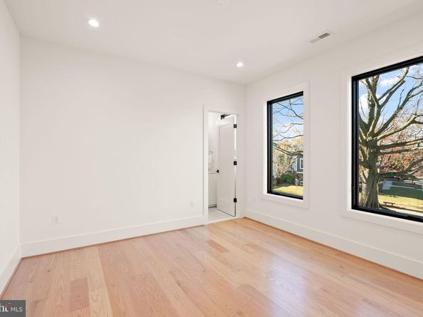 3108 6TH Street N, Arlington VA 22201