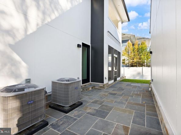 3108 6TH Street N, Arlington VA 22201