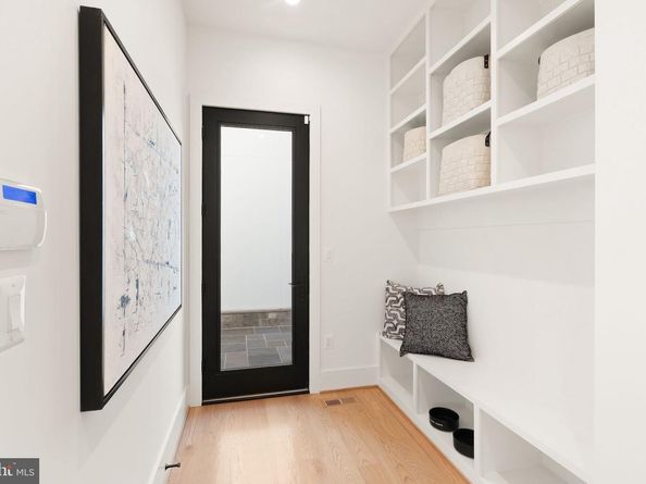 3108 6TH Street N, Arlington VA 22201