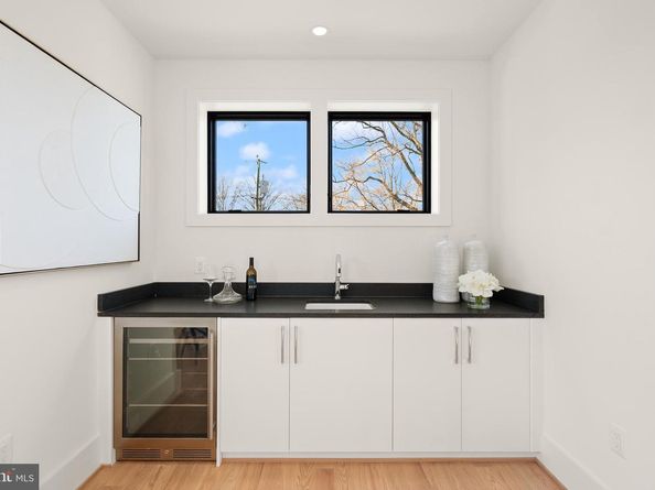 3108 6TH Street N, Arlington VA 22201