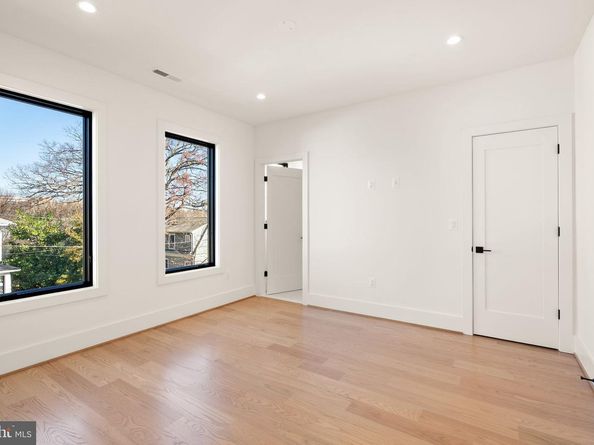 3108 6TH Street N, Arlington VA 22201