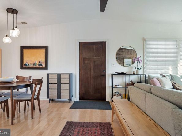 7014 Oak Ridge Road, Falls Church VA 22042