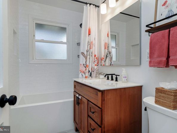 7014 Oak Ridge Road, Falls Church VA 22042