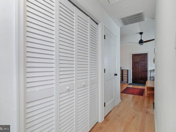 7014 Oak Ridge Road, Falls Church VA 22042