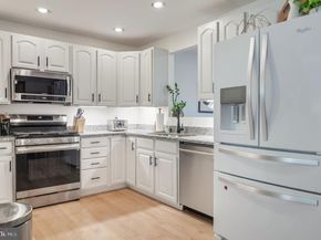 7014 Oak Ridge Road, Falls Church VA 22042