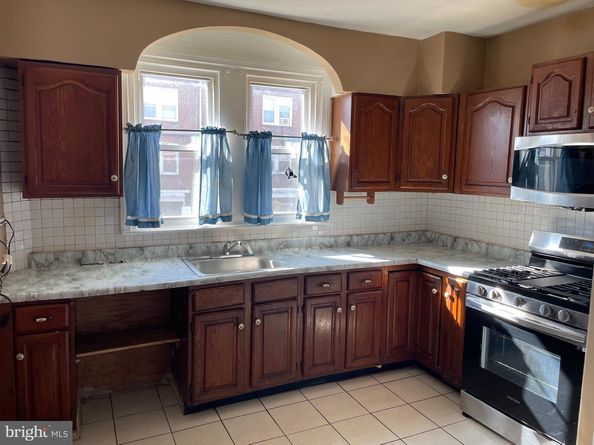 3244 Knorr Street, Philadelphia PA 19149