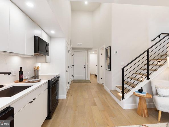 1208 M Street NW 12, Washington DC 20005