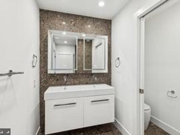 436 Brown Street, Philadelphia PA 19123