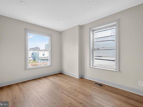 1819 E Sergeant Street, Philadelphia PA 19125