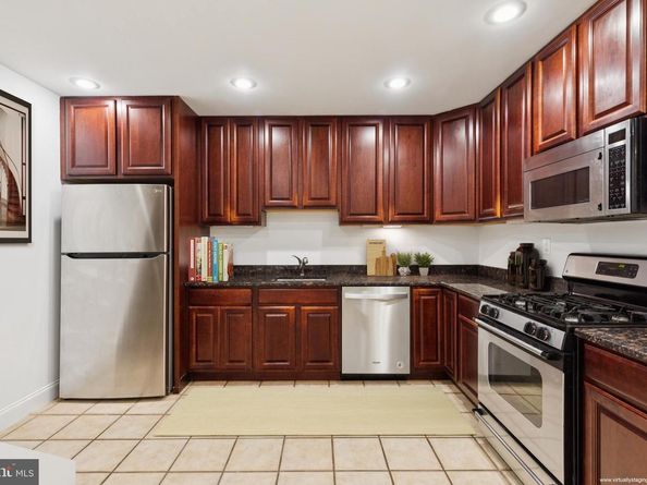 1232 South Street A, Philadelphia PA 19147