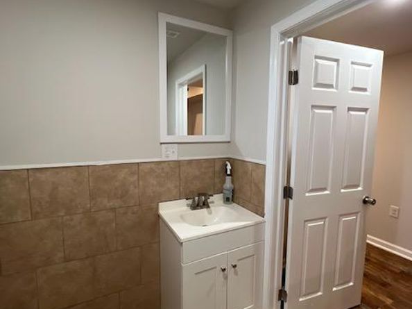 1329 W Roosevelt Boulevard, Philadelphia PA 19140