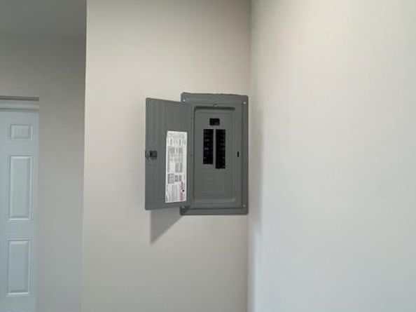 1329 W Roosevelt Boulevard, Philadelphia PA 19140